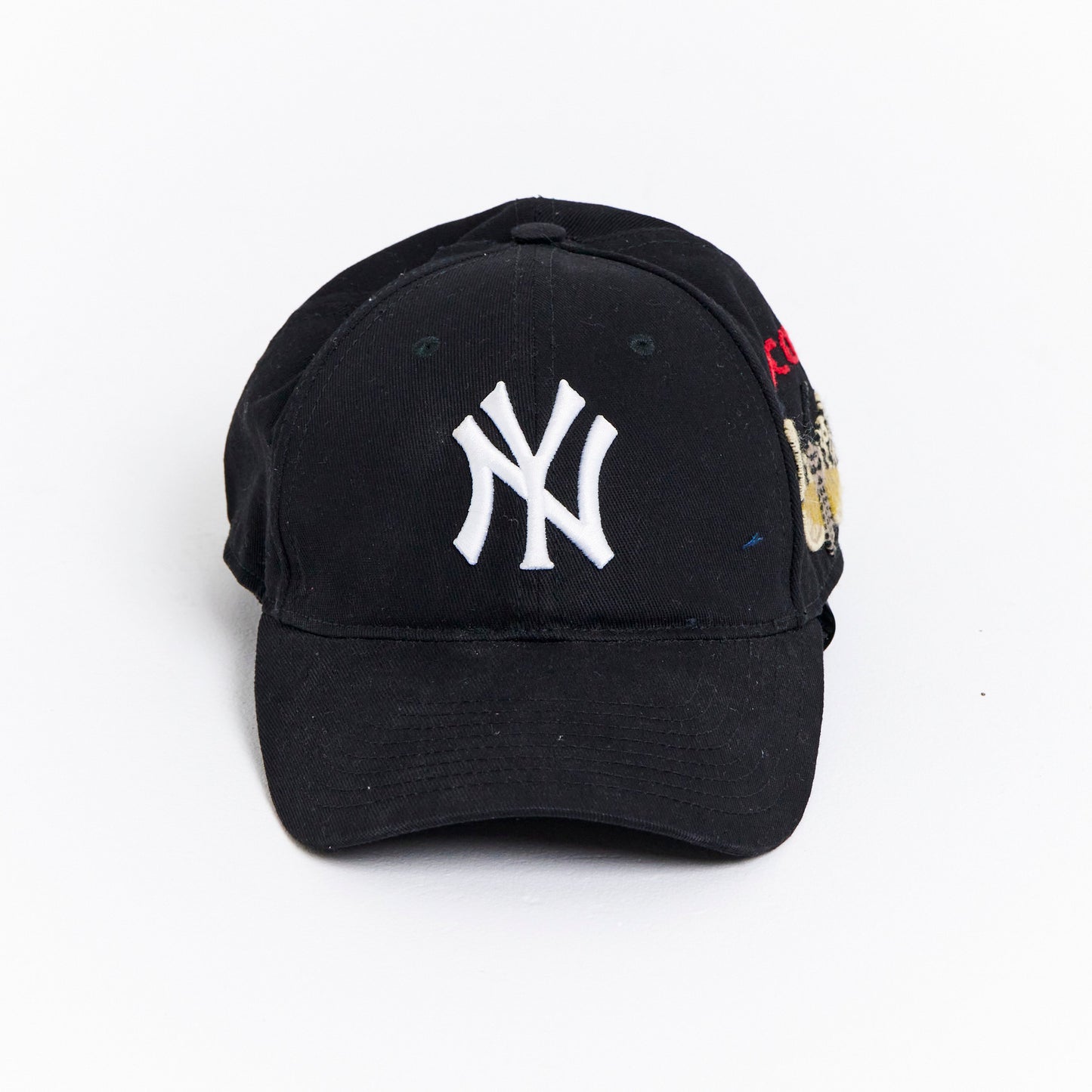 NY YANKEES EMBROIDERED BUTTERFLY BASEBALL CAP